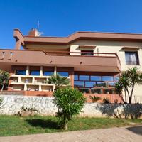 Villa a pochi passi dalla spiaggia V/40