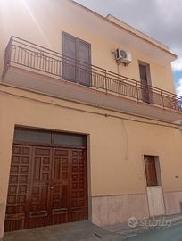 Appartamento in primo piano con garage