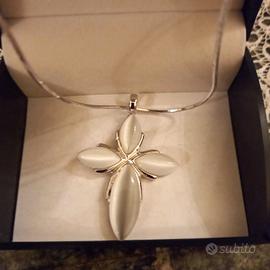 collana con croce
