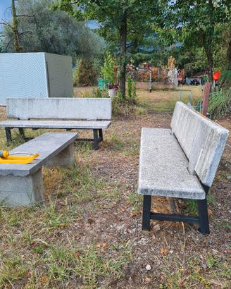 panchine in cemento 