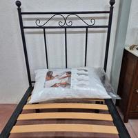 Letto in ferro con rete a doghe 85x190