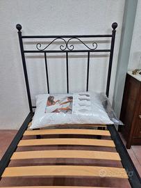 Letto in ferro con rete a doghe 85x190