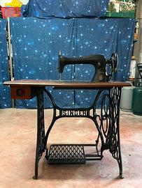 Macchina da cucire SINGER 1906