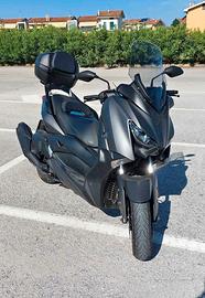 Yamaha xmax 400