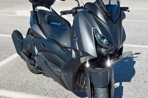 Yamaha xmax 400