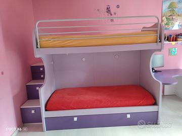 Letto a castello più scrivania