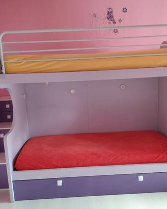 Letto a castello più scrivania