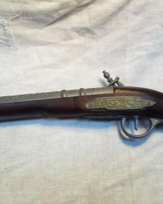 Pistola a pietra focaia