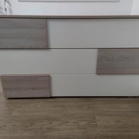 Cassettiera moderna