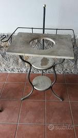 Lavandino o toilette antico 