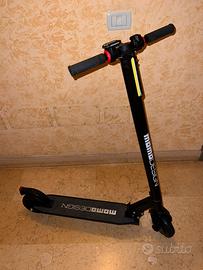 Monopattino elettrico Momo usato solo 2 volte