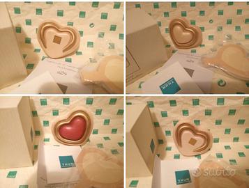 segnaposto cuore oro o rosso con cartoncino thun