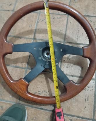 volante auto in legno..