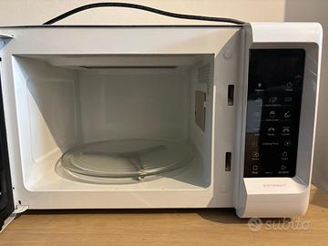Microonde Whirlpool Compact