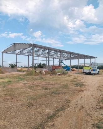 Tettoia in ferro 15x31 alta 5 metri