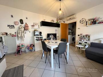 2 LOCALI A MIRANO