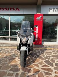 Honda Integra 750 Travel
