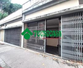 NEGOZIO A FIRENZE