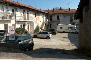 Bilocale arredato con giardino e posto auto