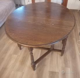 Tavolo ovale richiudibile in ciliegio