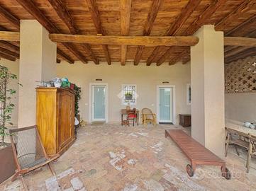 3 LOCALI A CORTE FRANCA