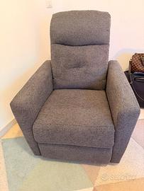 🛋️ Poltrona reclinabile VEJLBY – nuova!
