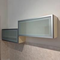 2 pensili bagno con anta in vetro satinato