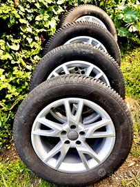 Gomme invernali Kleber 235/55/R17 con cerchi Audi
