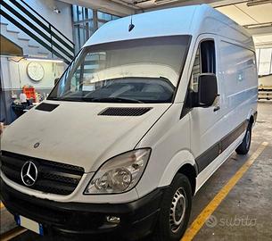 Mercedes sprinter