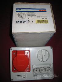 Presa interbloccata Gewiss 66041        3P+T (NUOV