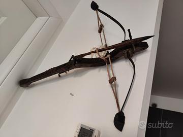 RIPRODUZIONE BALESTRA MEDIOEVALE 