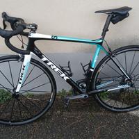 Bici da strada trek madone