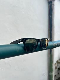 Ray-Ban wayfarer occhiali da sole neri lente verde