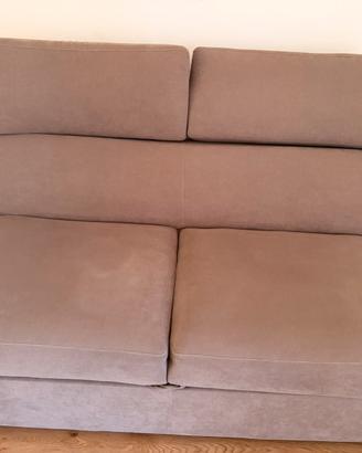 Divano  color tortora – moderno