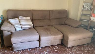 Divano poltrone e sofà con chaise longue