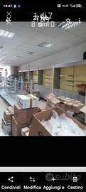 attrezzatura  negozio  scaffali gondole   con mobi