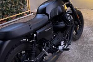Moto Guzzi V7 III stone