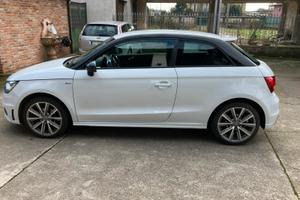 Audi A1 s-line diesel 90 cv