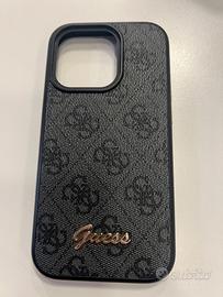 cover iPhone 14 pro Guess