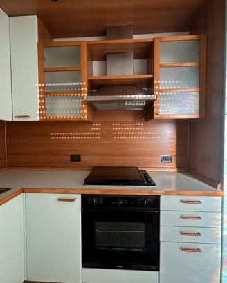 CUCINA COMPLETA usata in buono stato.