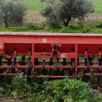 Seminatrice in linea Taurup