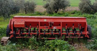 Seminatrice in linea Taurup