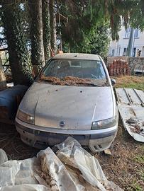 Fiat punto per pezzi di ricambio