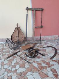 Vecchi attrezzi da campagna 