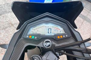 Moto SyM  125