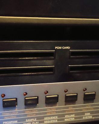 Roland U-110 Synth Expander PCM Sound Module