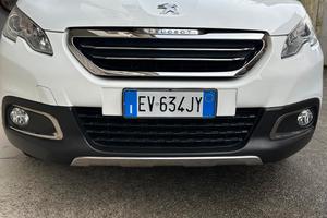 PEUGEOT 2008  1.2 benzina - 2014