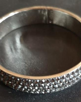 Bracciale rigido argentato constrass–polso piccolo