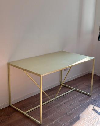 Tavolo moderno themaise e sedie