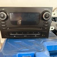 Autoradio originale opel vivaro con cornice